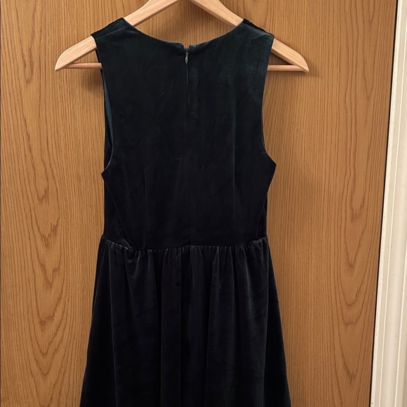 Velvet Deep V Mini Dress Size Small - Picture 6 of 6